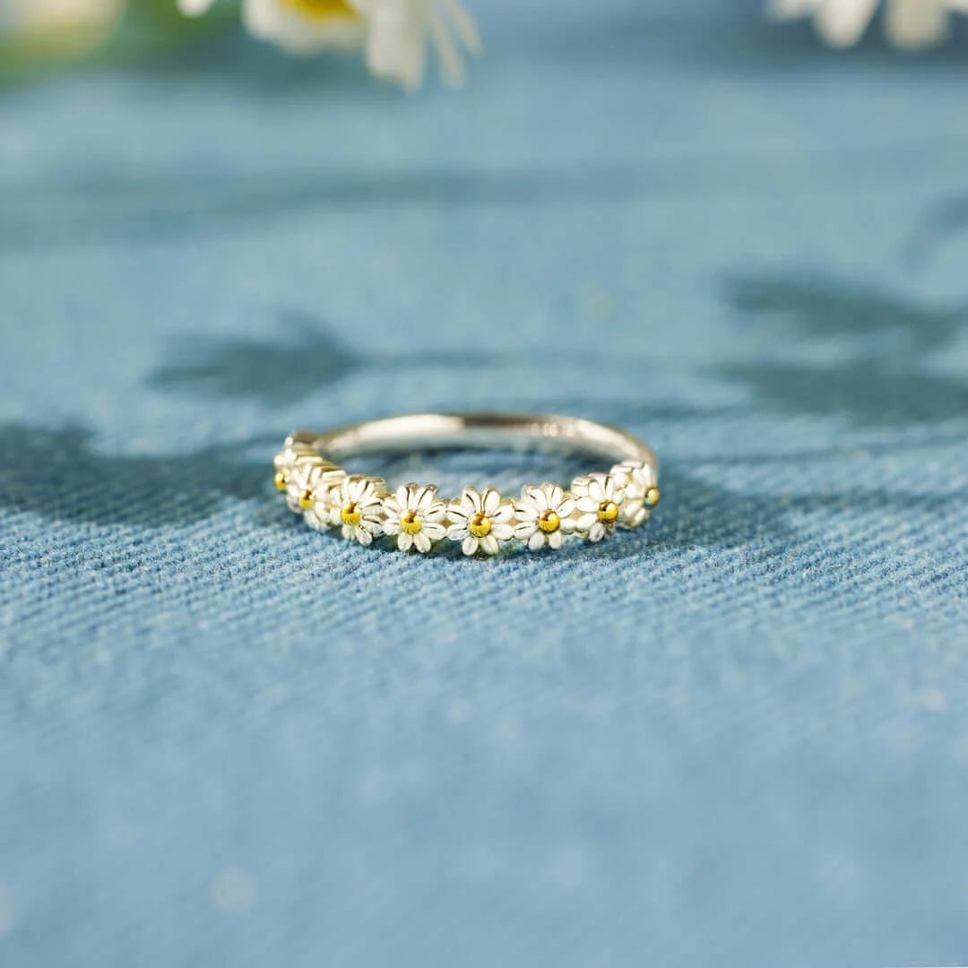 DAISY RING - PERFECT GIFT FOR LOVED ONES